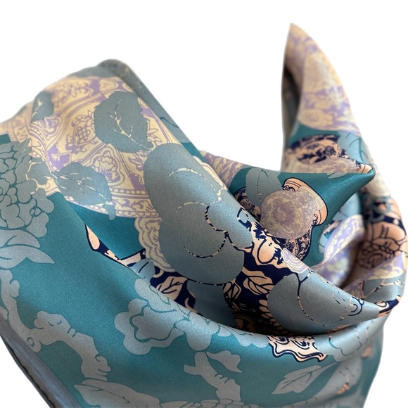 Baoshidi 100% Silk Scarf – Teal & Lavender – Asian Motif – New with Tags - Picture 3 of 11